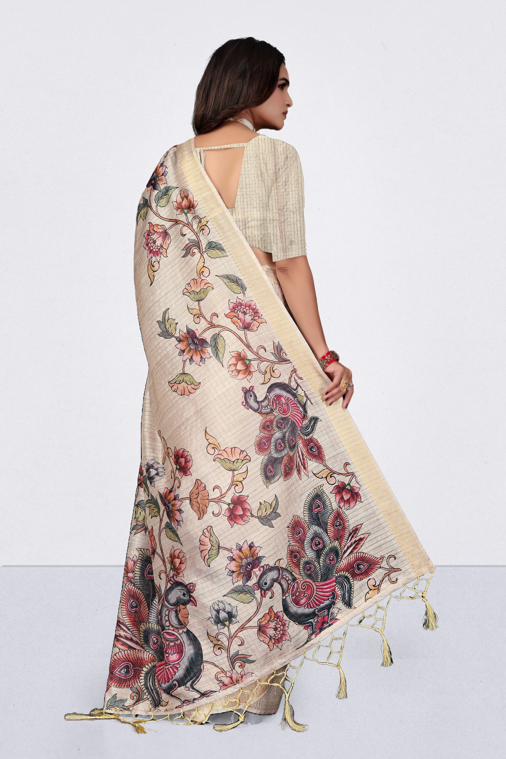 Elegant Russian Chex Saree in Cream Beige with Floral Digital Print - Image 4