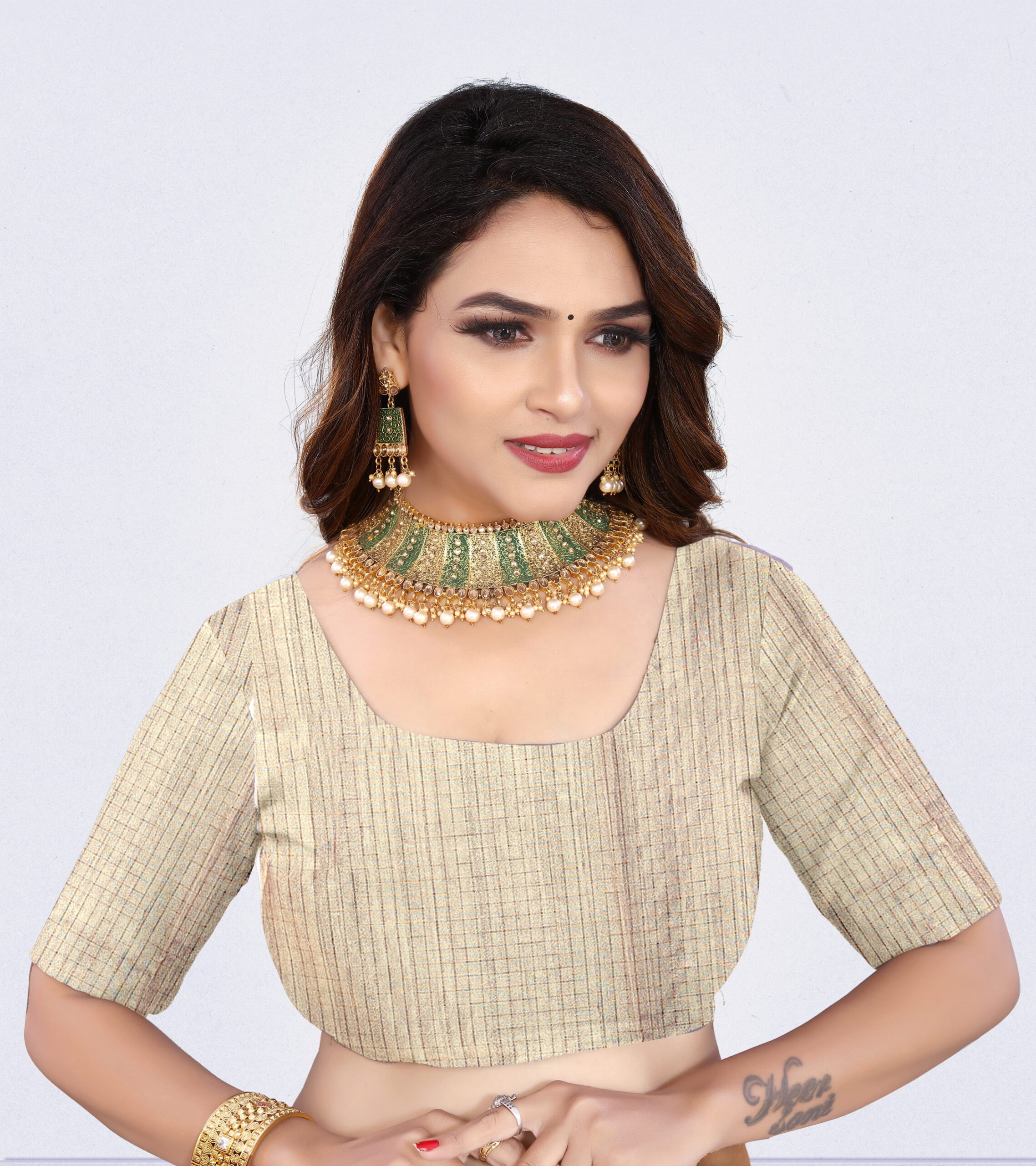 Elegant Russian Chex Saree in Cream Beige with Floral Digital Print - Image 5