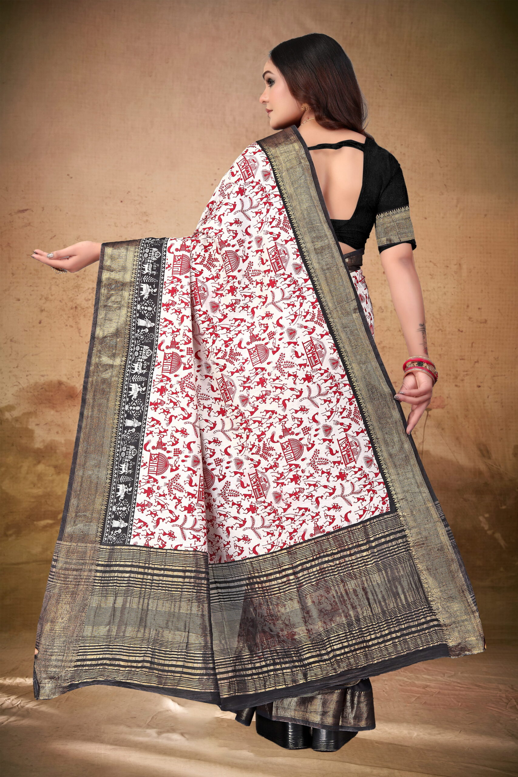 Viscose Muslin Chit Pallu Saree with Ethnic Red & Black Tribal Print - Image 4