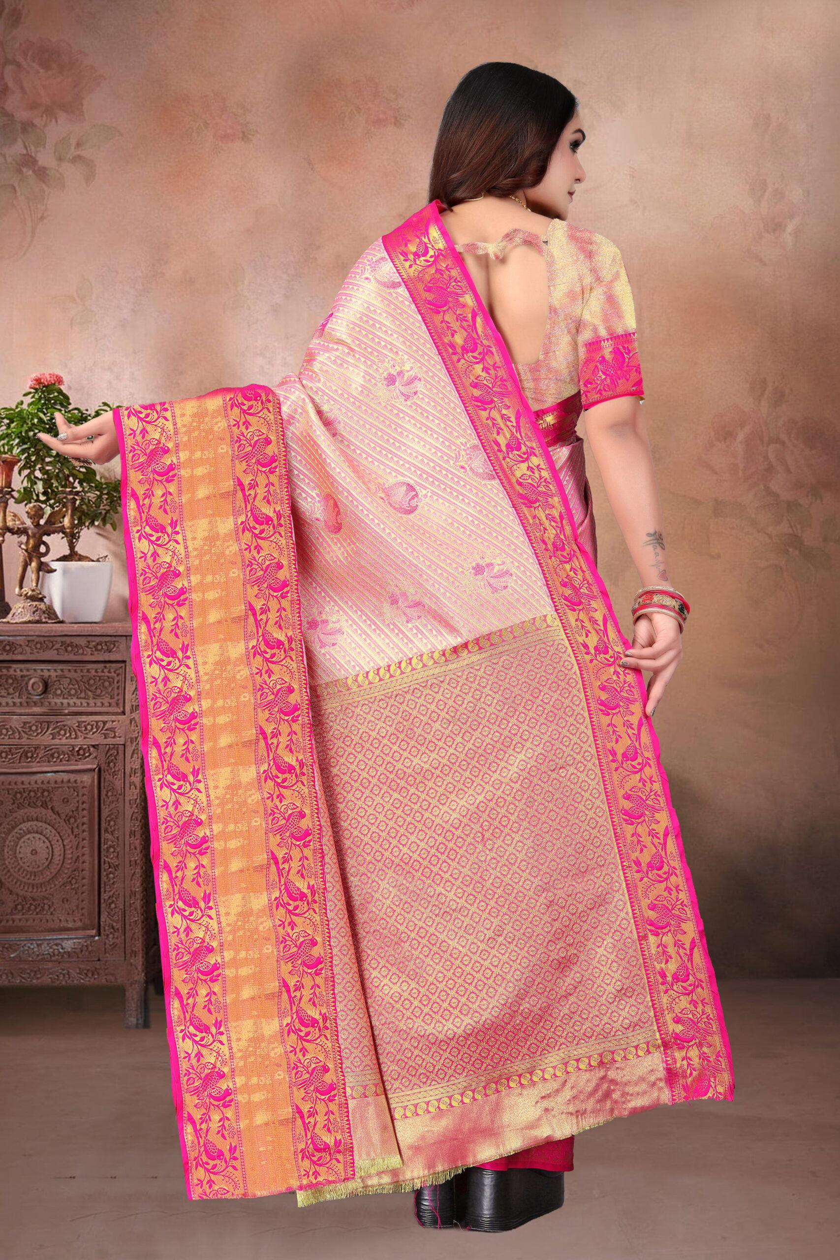 Dharmavaram Pattu Silk Saree in Rose Pink & Gold with Traditional Zari Weave - Image 4