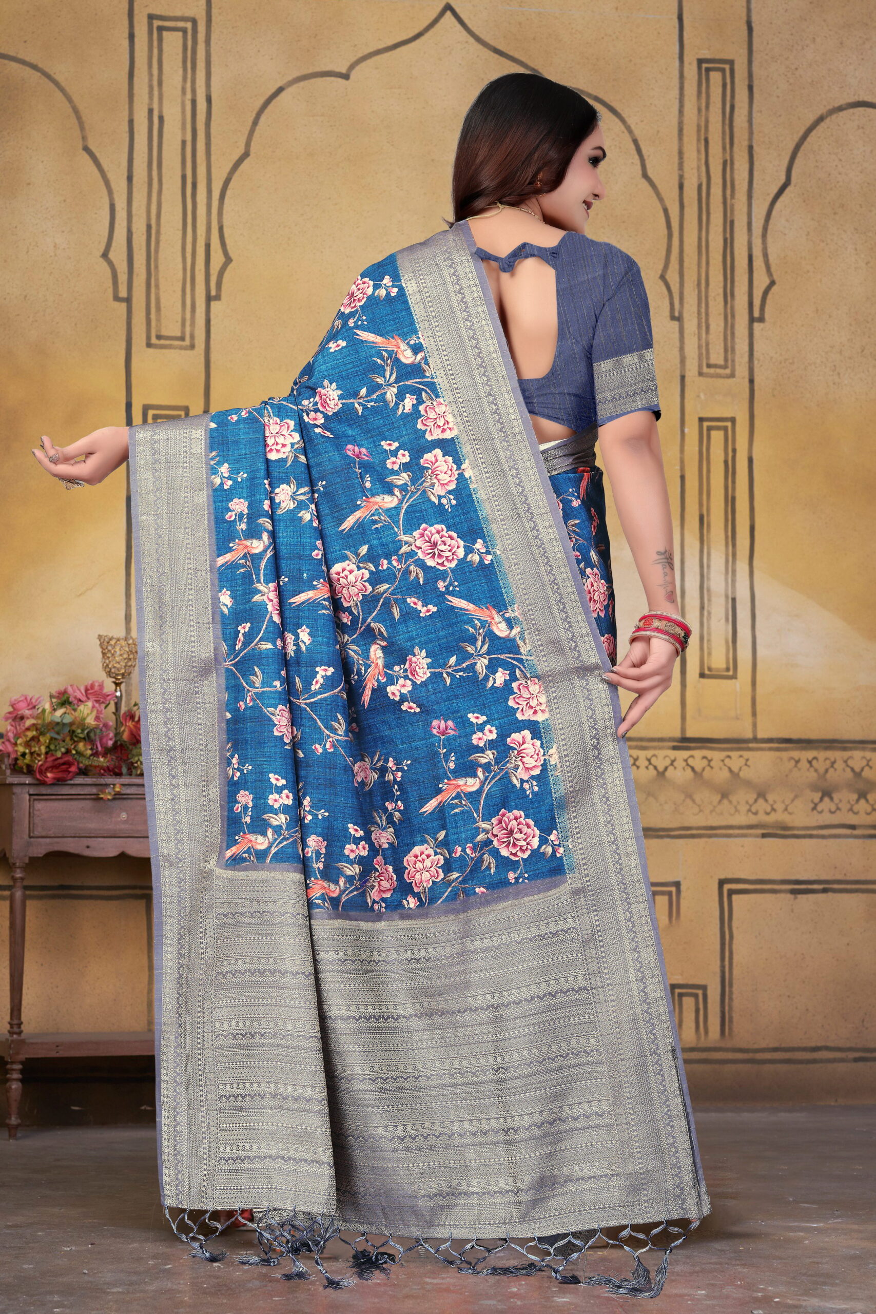 Royal Blue Matka Silk Saree with Rich Woven Pallu & Floral Design - Image 4
